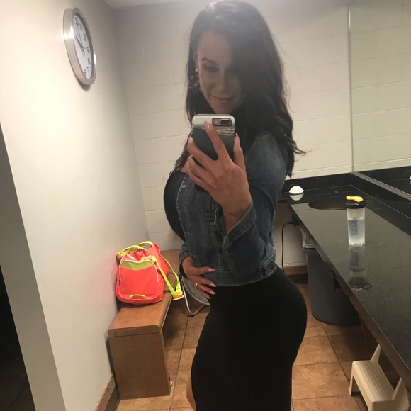 Meet your Posher, Laurie - Picture 8 of 8